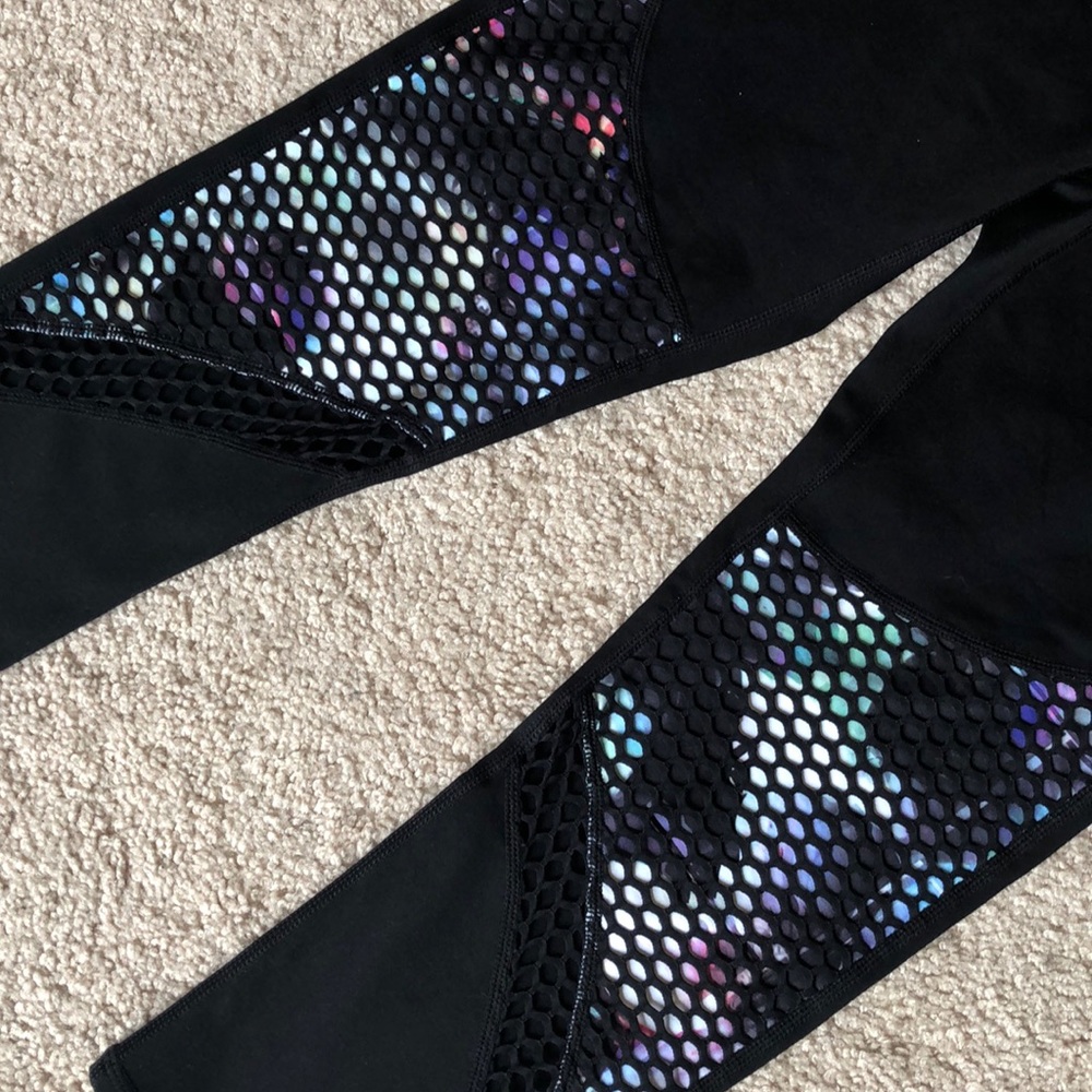 Fabletics clover capri - Picture 2 of 4